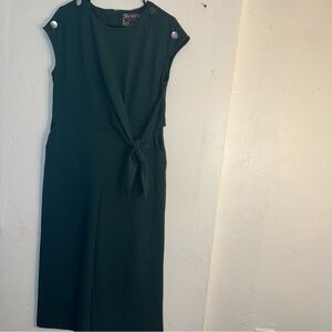 Spense Green Dress size 10 pre-owned